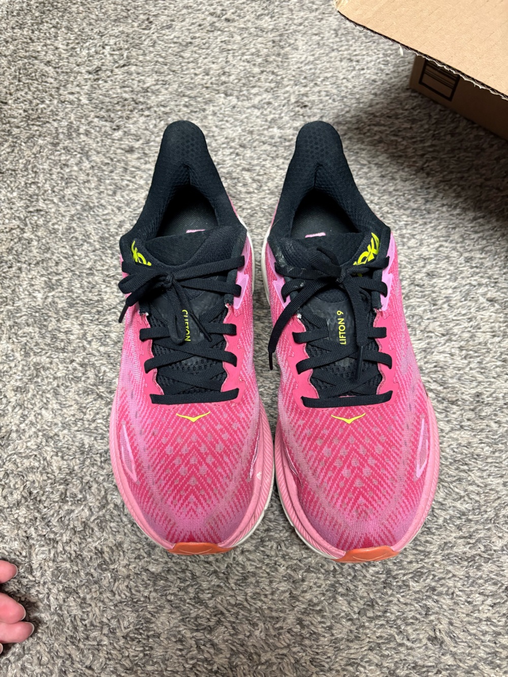 Hoka Clifton 9